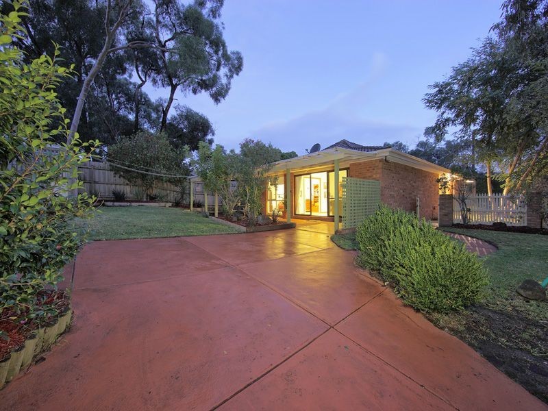 1 Chatswood Avenue, Langwarrin VIC 3910