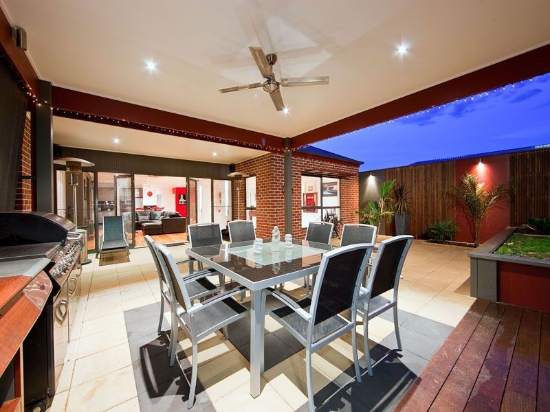 21 Pepperbush Crescent, Langwarrin VIC 3910