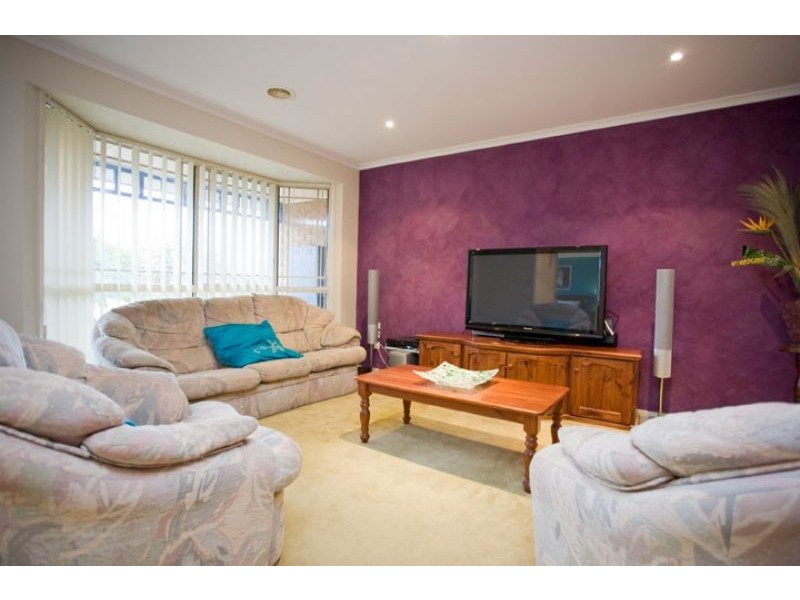 13 Grevillea Road, Langwarrin VIC 3910