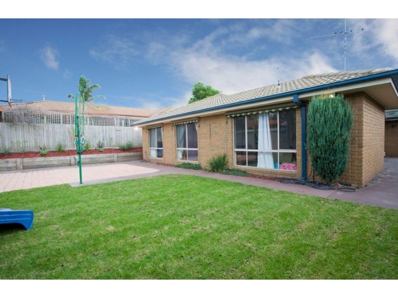 13 Grevillea Road, Langwarrin VIC 3910