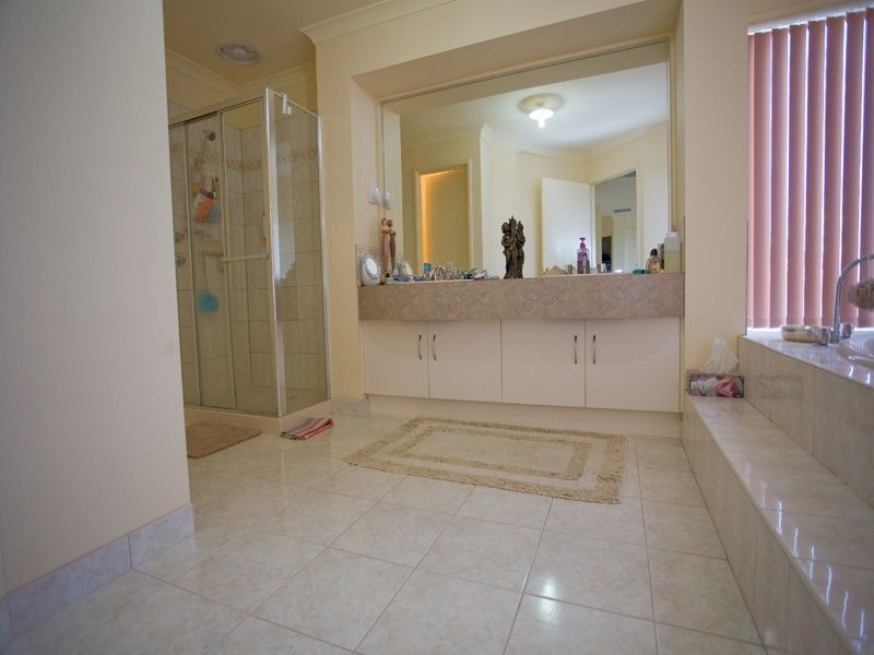 9 Grapeview Court, Frankston South VIC 3199