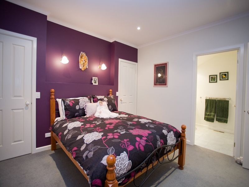 8 Helens Way, Langwarrin VIC 3910