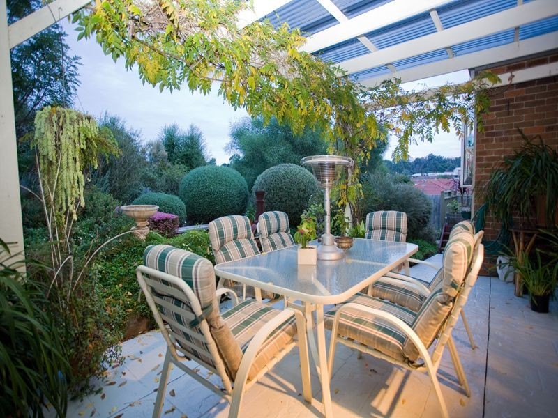 8 Helens Way, Langwarrin VIC 3910