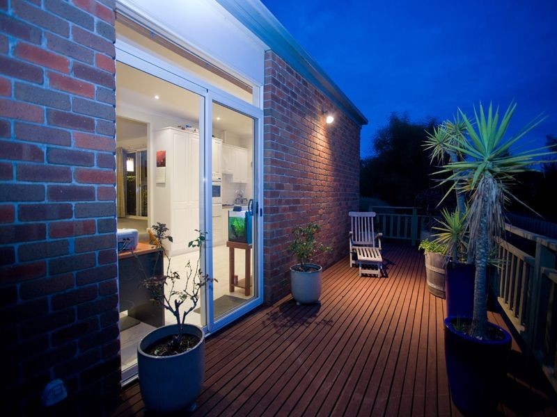 8 Helens Way, Langwarrin VIC 3910