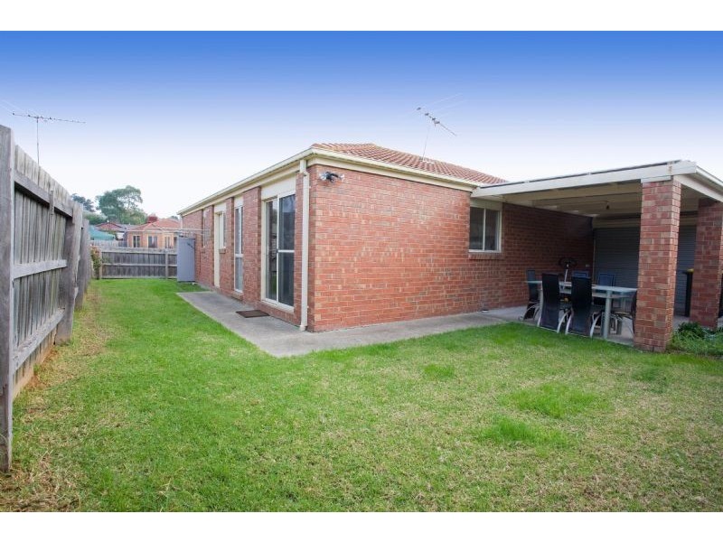 2 Gleeson Court, Langwarrin VIC 3910