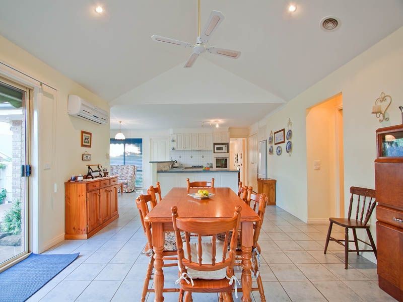 4 Bottlebrush Court, Langwarrin VIC 3910