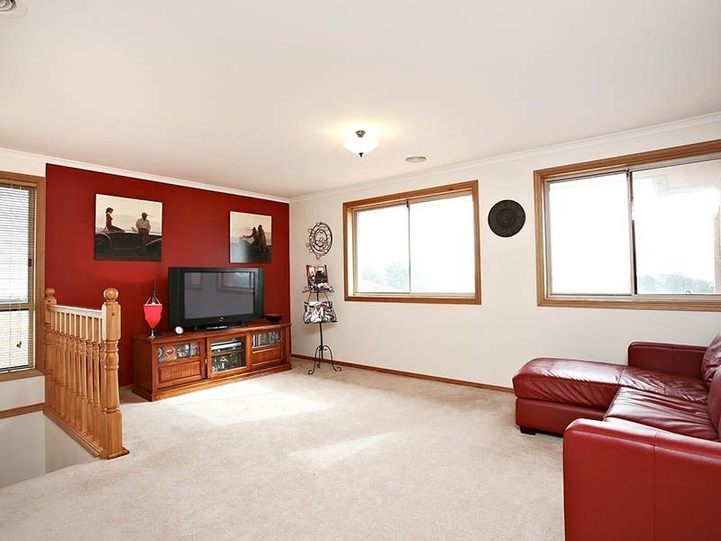 6 Coriander Court, Langwarrin VIC 3910