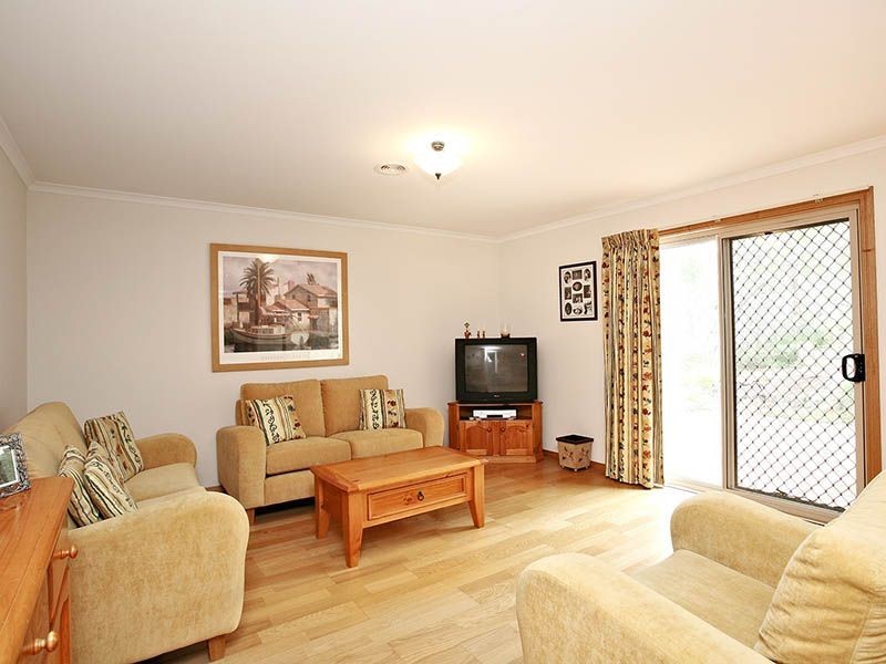 6 Coriander Court, Langwarrin VIC 3910