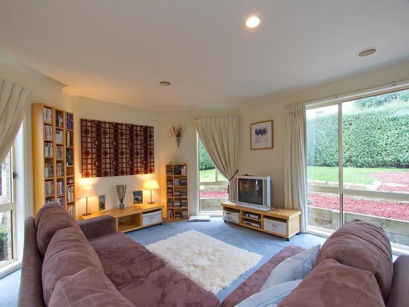 10 Cotoneaster Way, Langwarrin VIC 3910