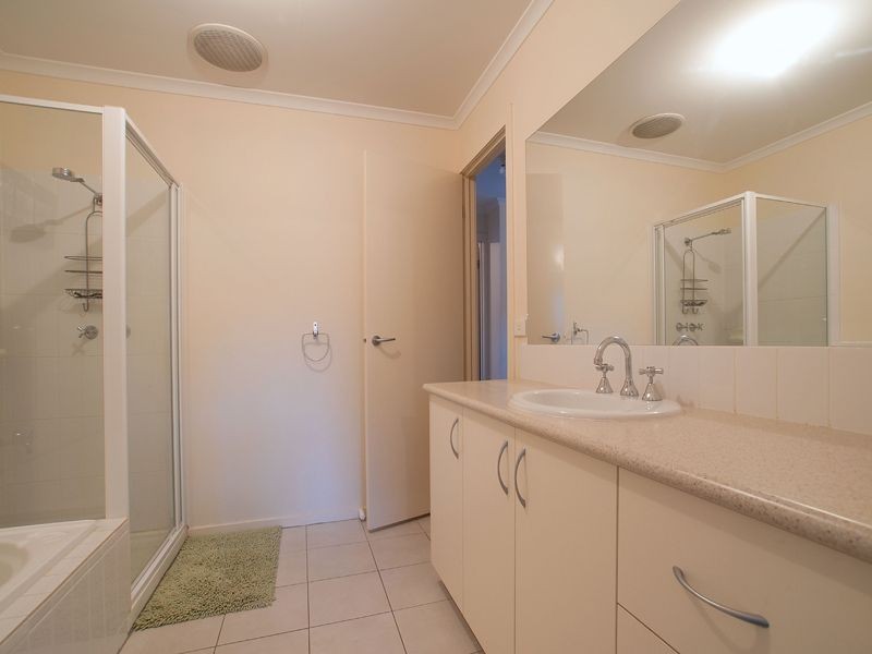 2/4 John Street, Langwarrin VIC 3910