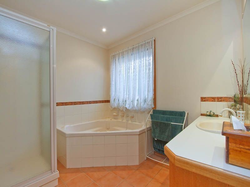 20 Bottlebrush Court, Langwarrin VIC 3910