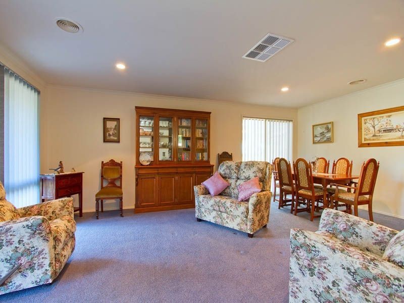 5 Carolyn Court, Langwarrin VIC 3910