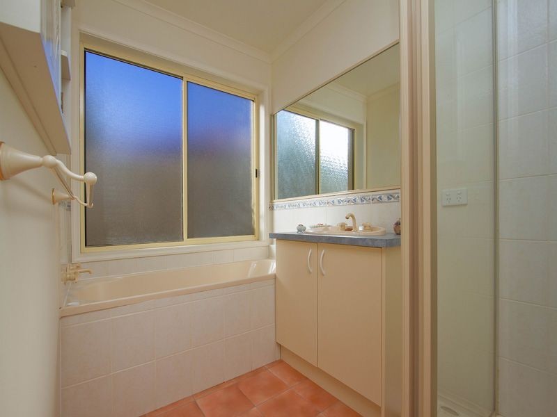 5 Carolyn Court, Langwarrin VIC 3910