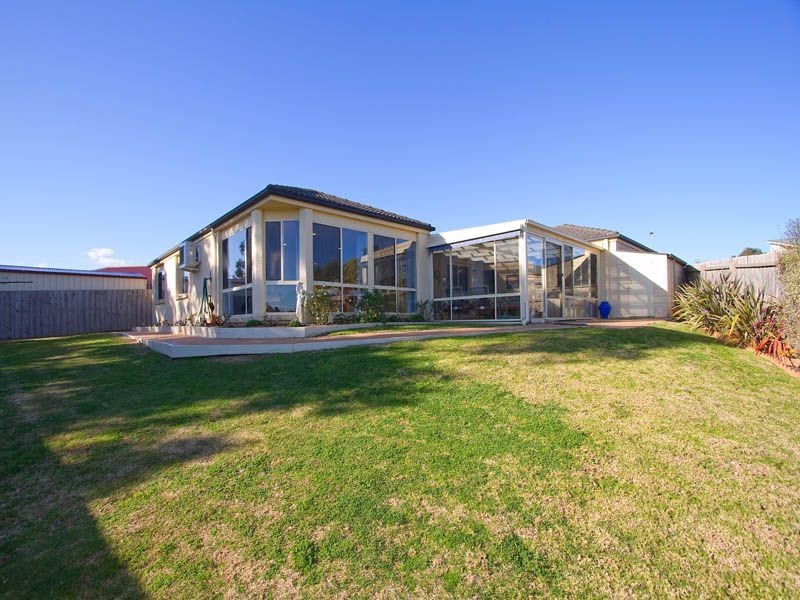 5 Carolyn Court, Langwarrin VIC 3910