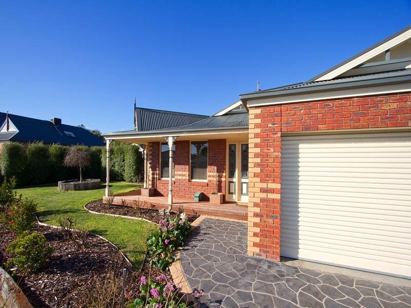 21 Sunnyvale Drive, Langwarrin VIC 3910