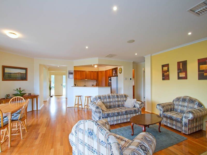 70 Newton Avenue, Langwarrin South VIC 3911