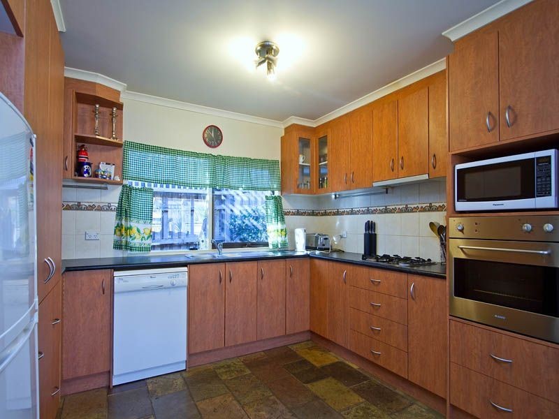 2 Villosa Close, Langwarrin VIC 3910