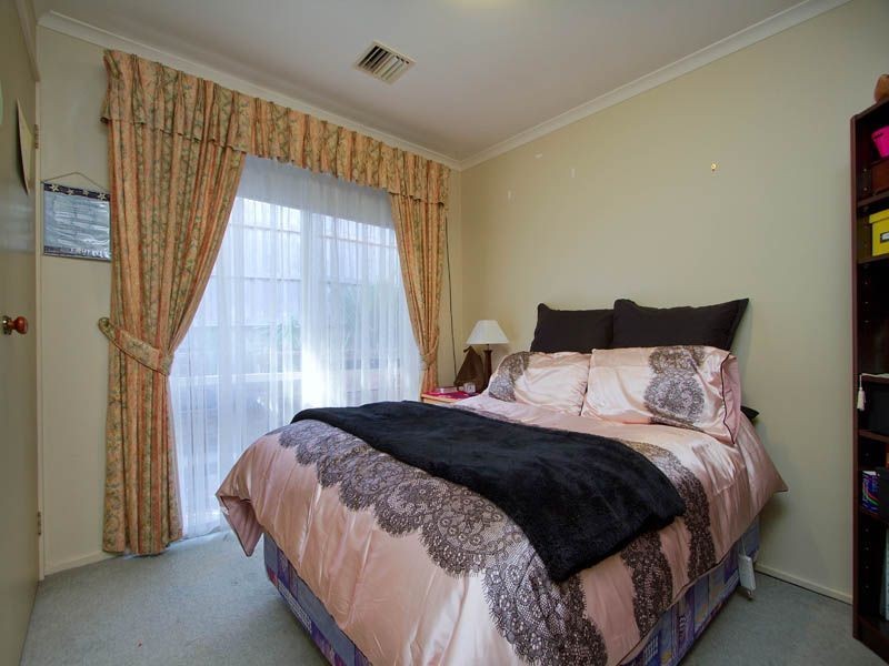 2 Villosa Close, Langwarrin VIC 3910