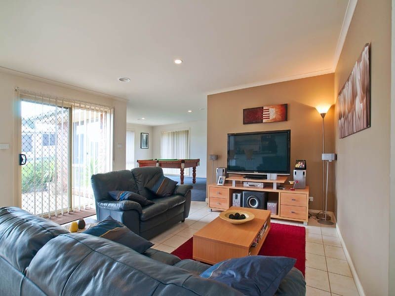 15 Sunny Vale Drive, Langwarrin VIC 3910