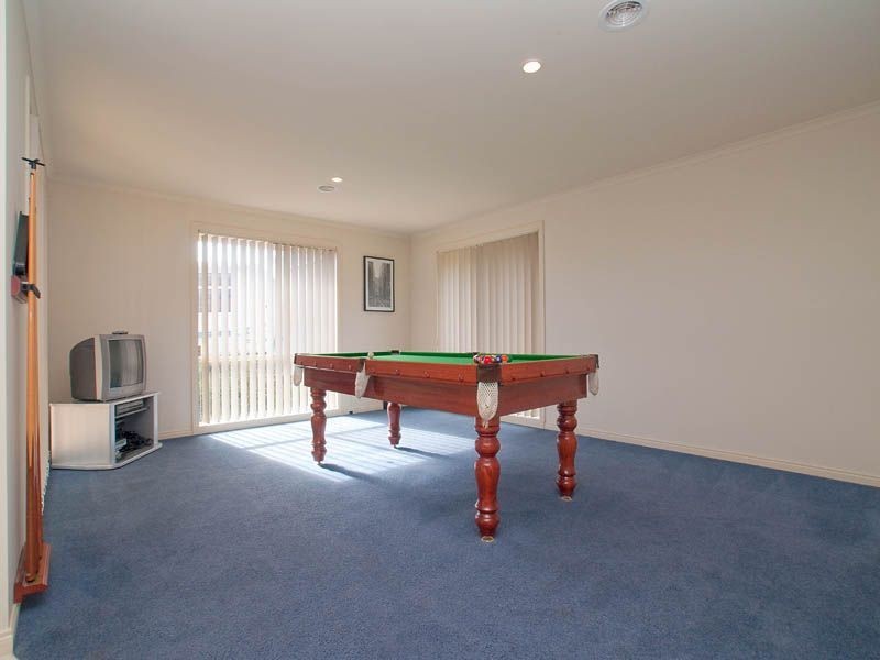 15 Sunny Vale Drive, Langwarrin VIC 3910