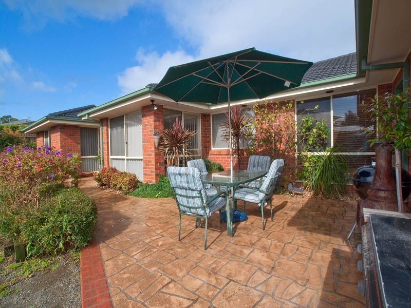 15 Sunny Vale Drive, Langwarrin VIC 3910