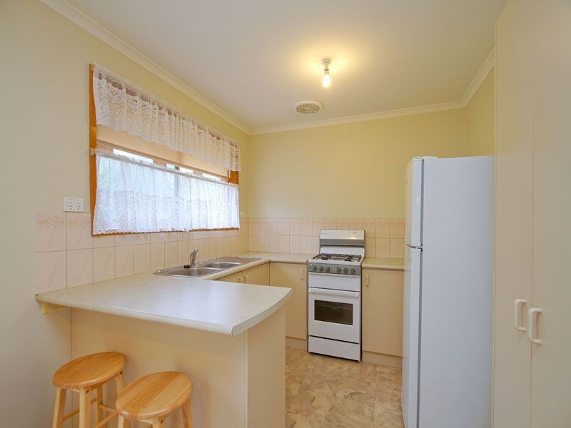 4/10 Lemnian Court, Langwarrin VIC 3910