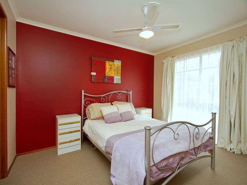 4/10 Lemnian Court, Langwarrin VIC 3910