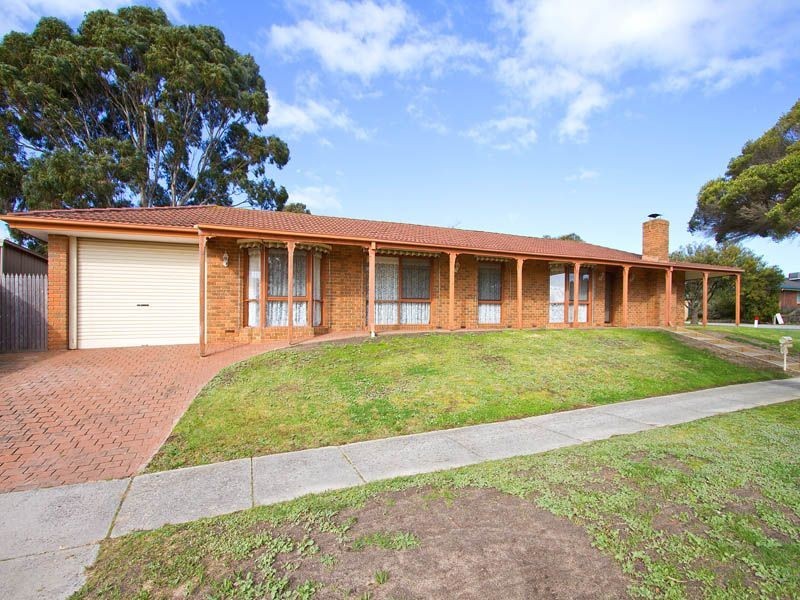 10 Casuarina Close, Langwarrin VIC 3910