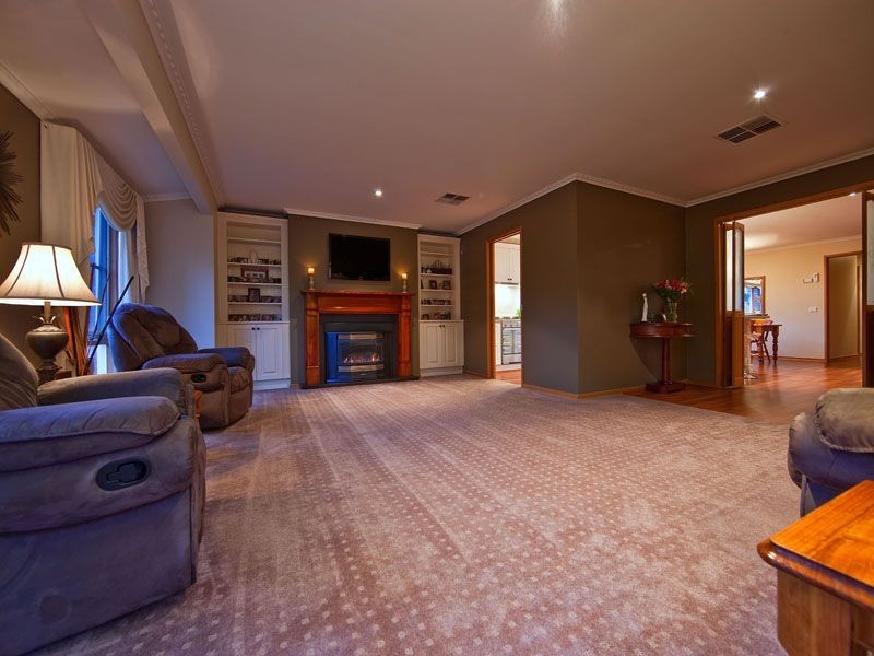 15 Australis Close, Langwarrin VIC 3910