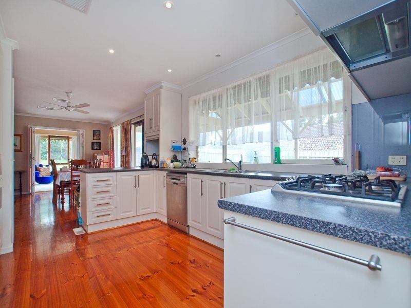 13 Elm Grove, Langwarrin VIC 3910