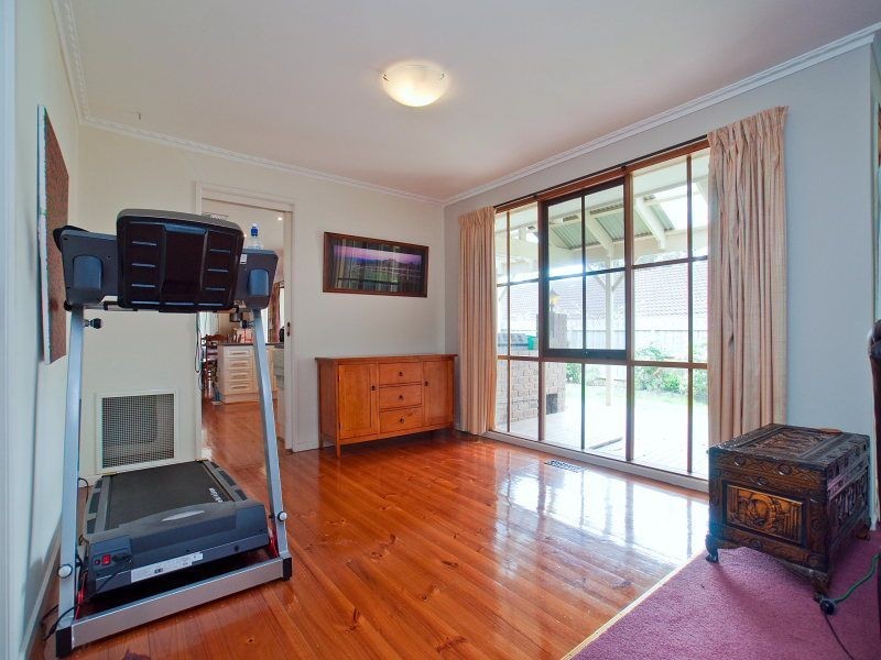 13 Elm Grove, Langwarrin VIC 3910