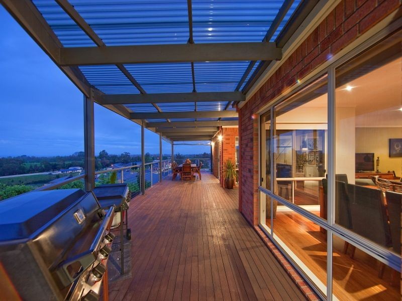 15 Brown Thornbill Court, Langwarrin VIC 3910