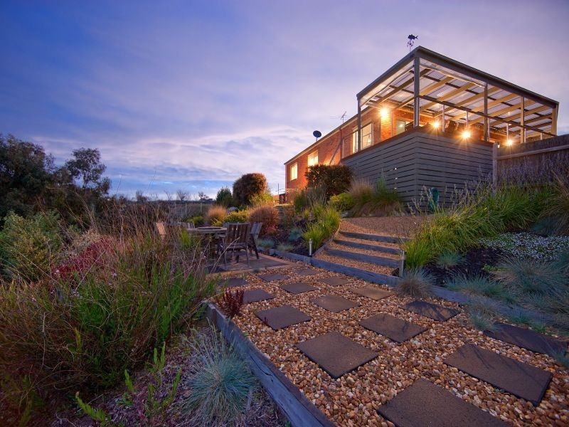 15 Brown Thornbill Court, Langwarrin VIC 3910