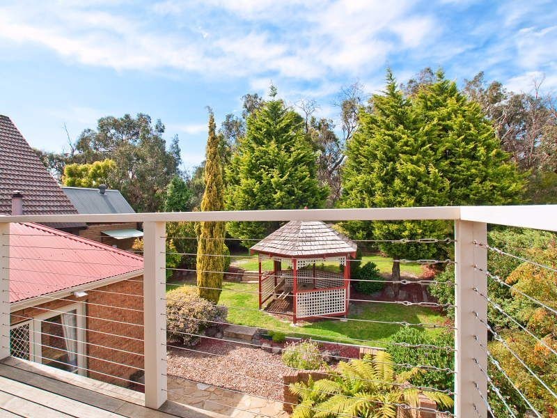8 Micheala Crt, Langwarrin VIC 3910