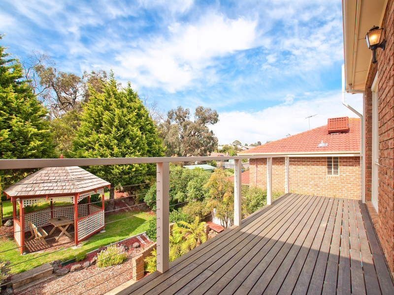 8 Micheala Crt, Langwarrin VIC 3910