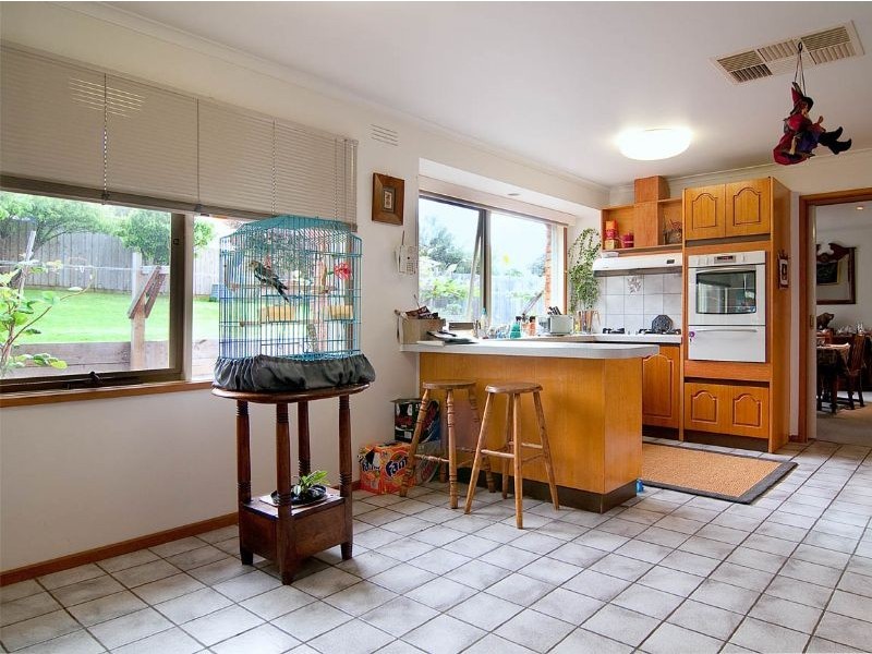 10 Peninsula Crs., Langwarrin VIC 3910