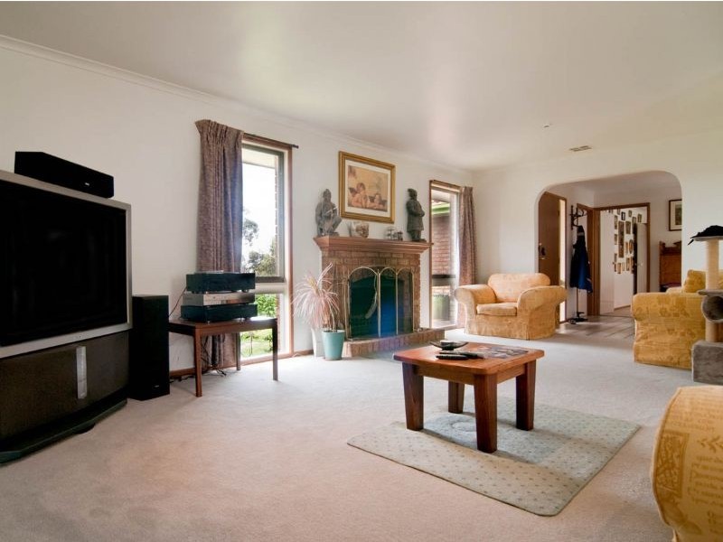 10 Peninsula Crs., Langwarrin VIC 3910