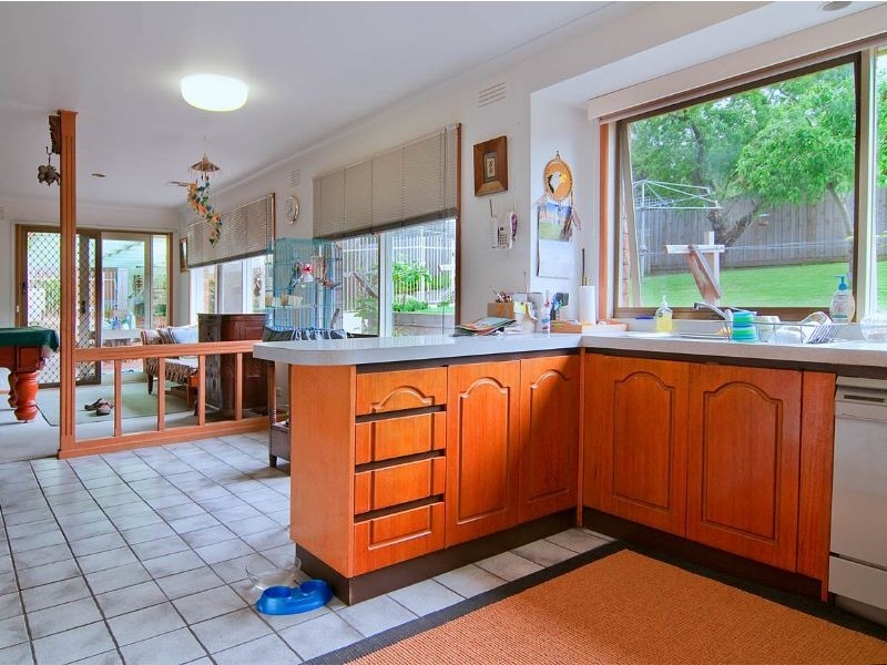 10 Peninsula Crs., Langwarrin VIC 3910