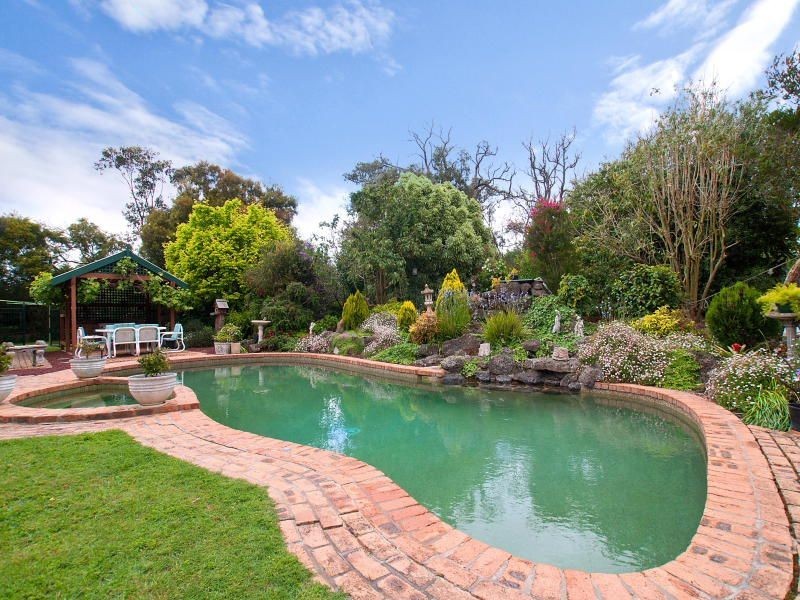 42 Bellbird Court, Langwarrin VIC 3910