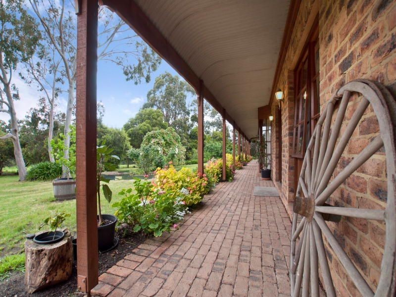 42 Bellbird Court, Langwarrin VIC 3910
