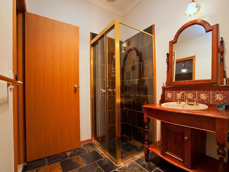 42 Bellbird Court, Langwarrin VIC 3910