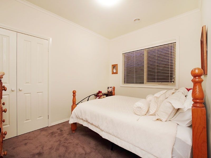 18 Dunmore Close, Langwarrin VIC 3910