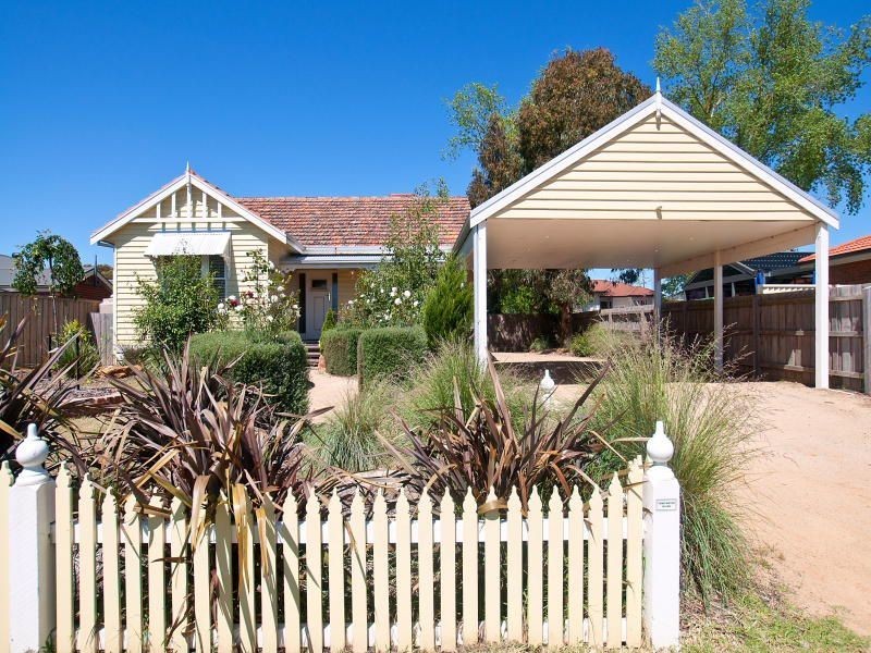 12 Cavill Close, Langwarrin VIC 3910