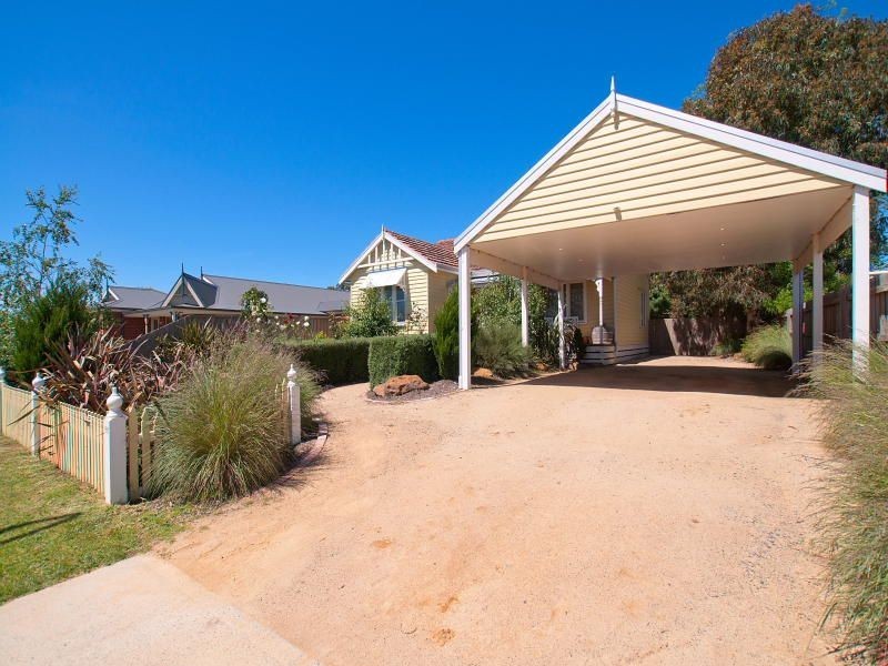 12 Cavill Close, Langwarrin VIC 3910