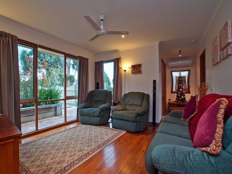 8 Kelly Drive, Langwarrin VIC 3910