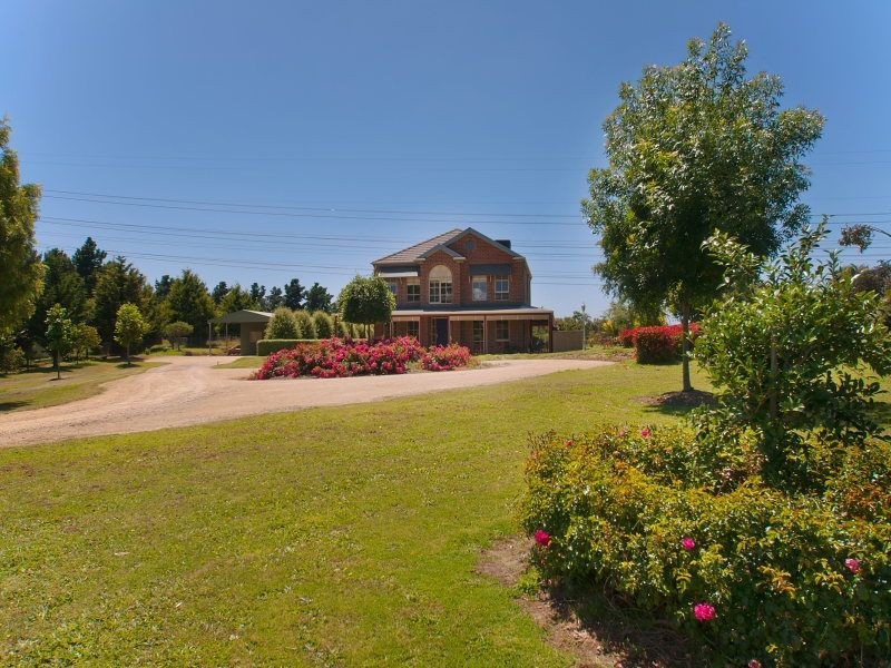 34 Walter Way, Cranbourne South VIC 3977