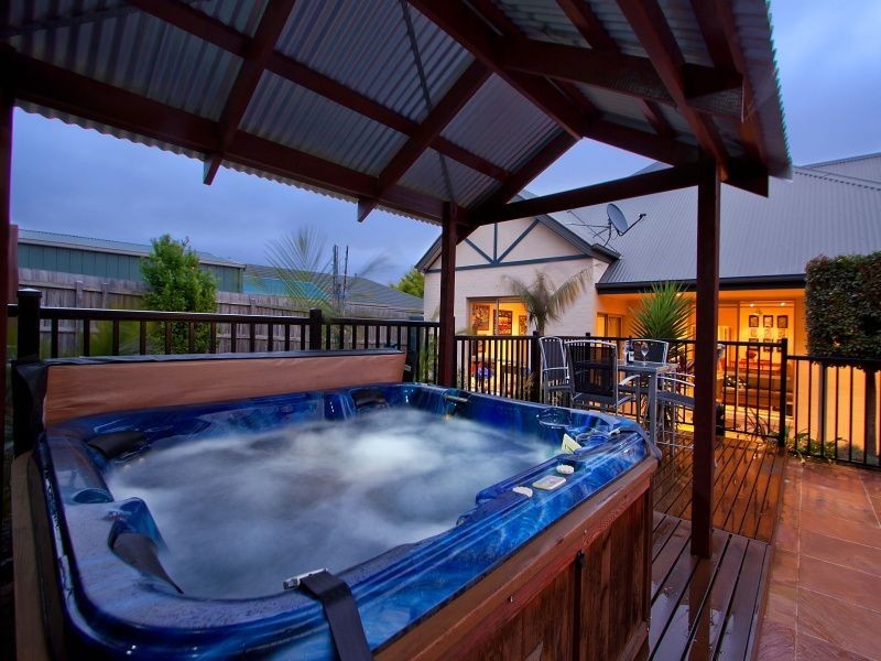 33 Huntingtower Crescent, Langwarrin VIC 3910