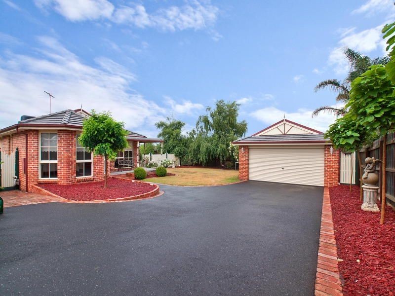 9 Blue Gum Mews, Langwarrin VIC 3910