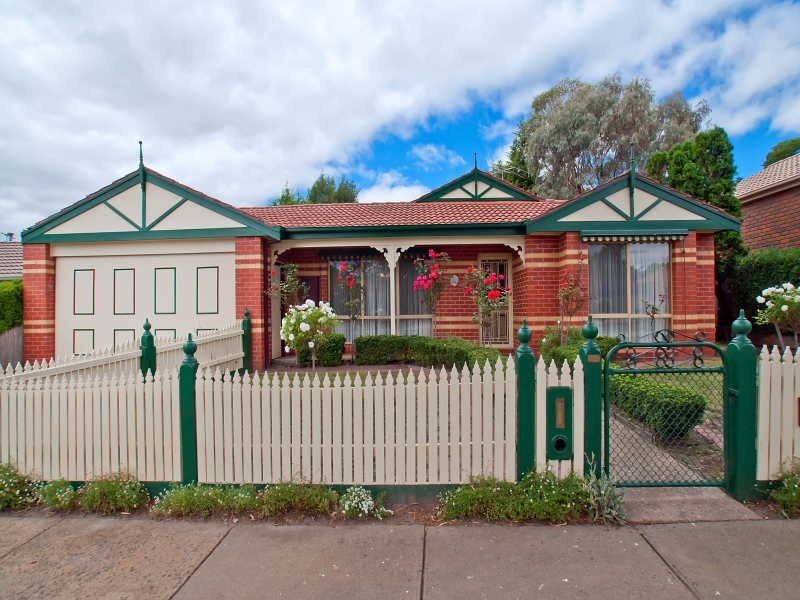 14 Beacon Drive, Langwarrin VIC 3910