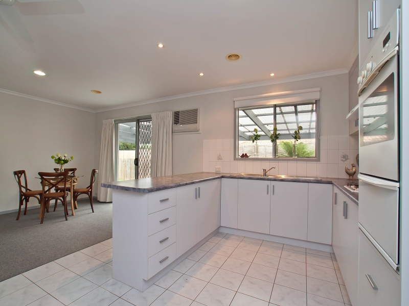 76 Granite Drive, Langwarrin VIC 3910